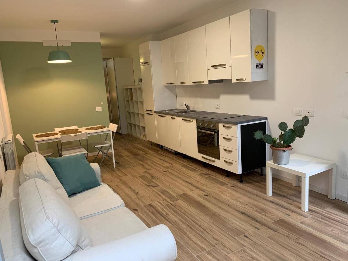 Rafqa Suites San Siro'S View Lotto City Life De Angeli Fiera With Garden Milan Bagian luar foto
